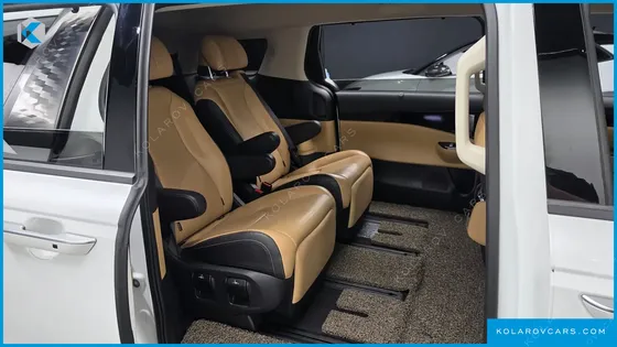 KIA CARNIVAL GASOLINE 7-SEATER SIGNATURE