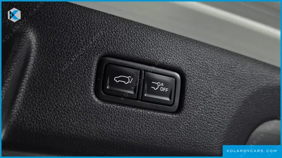 KIA CARNIVAL GASOLINE 7-SEATER SIGNATURE