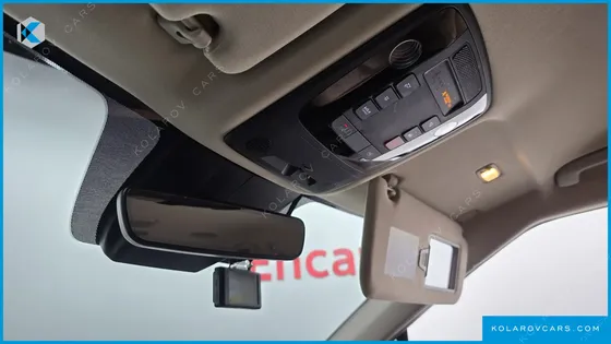 KIA CARNIVAL GASOLINE 7-SEATER SIGNATURE