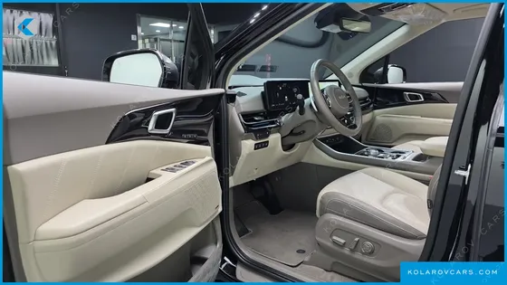 KIA CARNIVAL DIESEL 9-SEATER GRAVITY