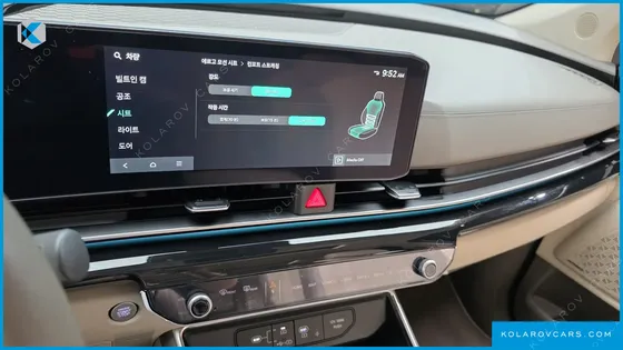 KIA CARNIVAL DIESEL 9-SEATER GRAVITY