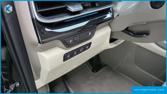 KIA CARNIVAL DIESEL 9-SEATER GRAVITY