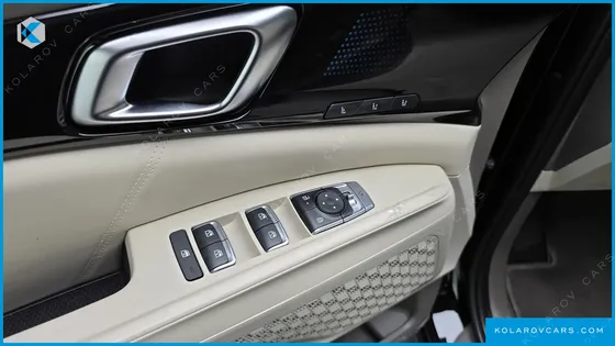 KIA CARNIVAL DIESEL 9-SEATER GRAVITY
