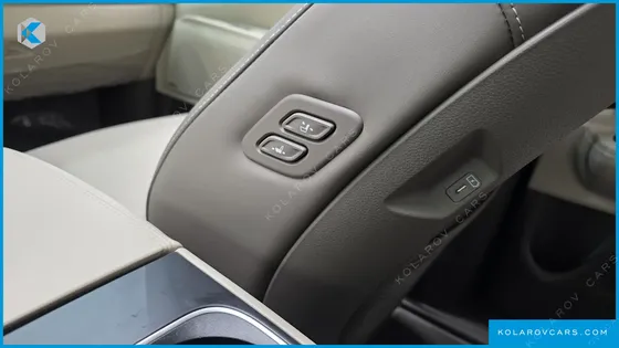 KIA CARNIVAL DIESEL 9-SEATER GRAVITY