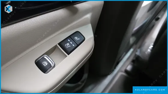 KIA CARNIVAL DIESEL 9-SEATER GRAVITY