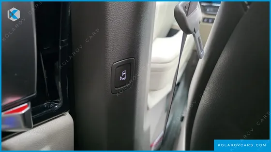 KIA CARNIVAL DIESEL 9-SEATER GRAVITY
