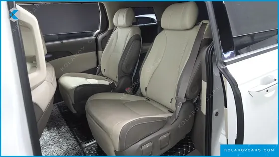 KIA CARNIVAL GASOLINE 7-SEATER SIGNATURE