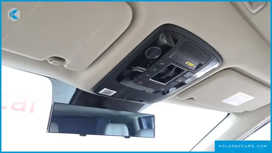 KIA CARNIVAL GASOLINE 7-SEATER SIGNATURE