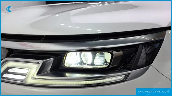 KIA CARNIVAL GASOLINE 7-SEATER SIGNATURE