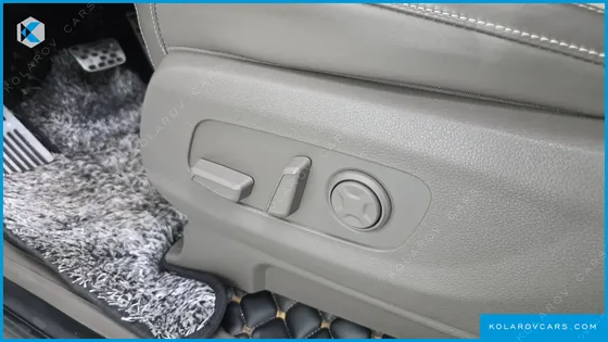 KIA CARNIVAL GASOLINE 7-SEATER SIGNATURE