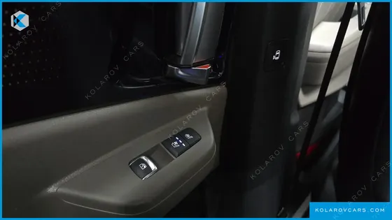 KIA CARNIVAL HEV 7SEATER GRAVITY