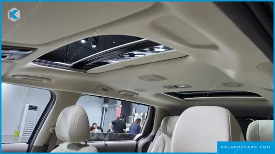 KIA CARNIVAL HEV 7SEATER GRAVITY