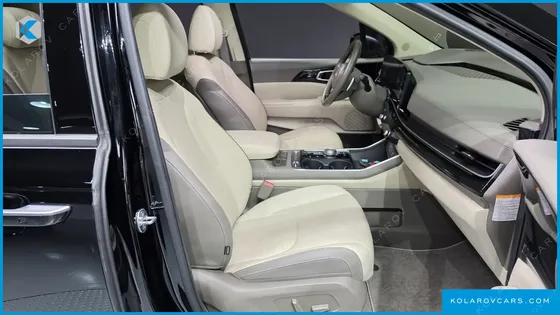 KIA CARNIVAL HEV 7SEATER GRAVITY