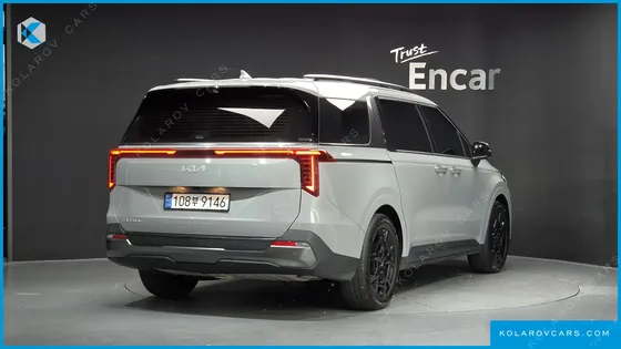 KIA CARNIVAL GASOLINE 7-SEATER GRAVITY