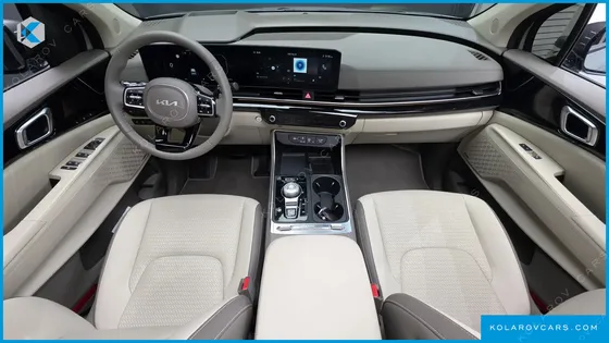 KIA CARNIVAL GASOLINE 7-SEATER GRAVITY
