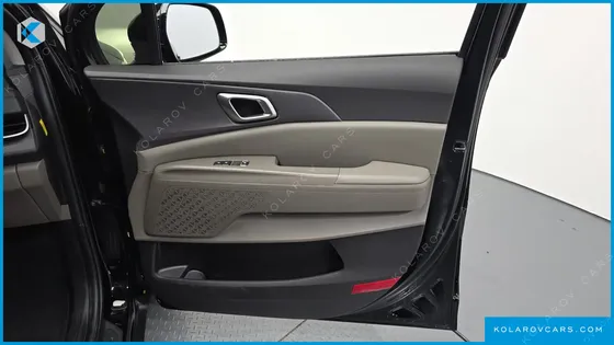 KIA CARNIVAL DIESEL 9-SEATER PRESTIGE