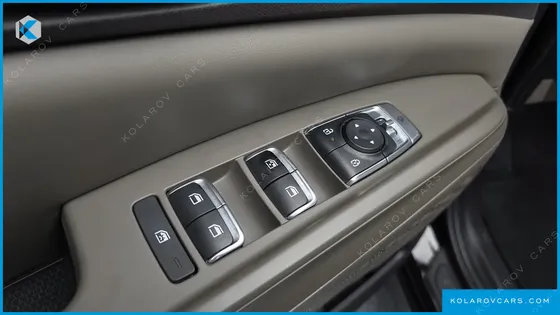 KIA CARNIVAL DIESEL 9-SEATER PRESTIGE