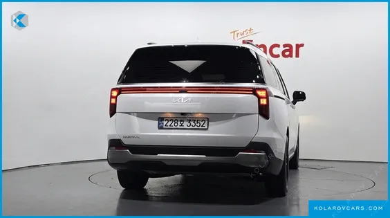 KIA CARNIVAL DIESEL 9-SEATER NOBLESSE