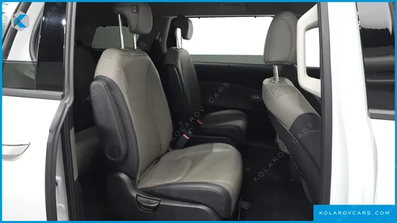 KIA CARNIVAL DIESEL 9-SEATER NOBLESSE