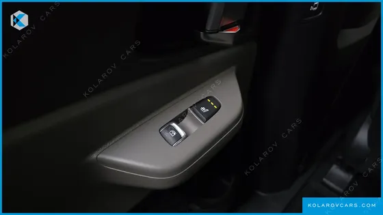 KIA CARNIVAL DIESEL 9-SEATER NOBLESSE