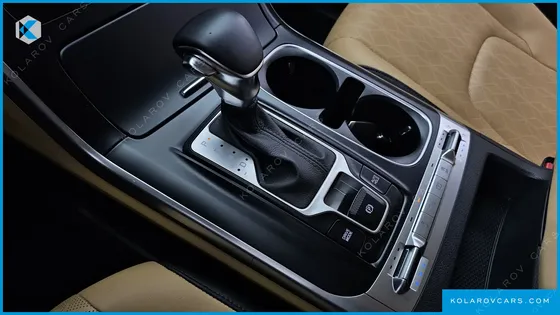 KIA CARNIVAL DIESEL 9-SEATER PRESTIGE