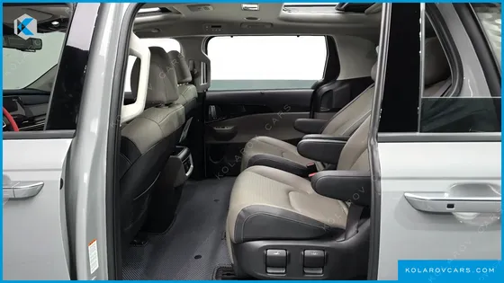 KIA CARNIVAL DIESEL 7-SEATER GRAVITY