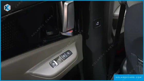 KIA CARNIVAL DIESEL 7-SEATER GRAVITY