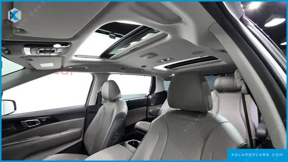 KIA CARNIVAL DIESEL 7-SEATER GRAVITY