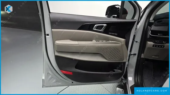 KIA CARNIVAL DIESEL 7-SEATER GRAVITY
