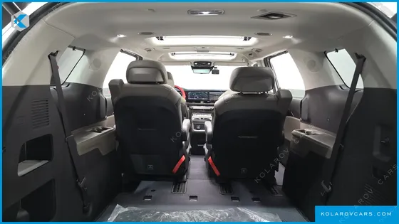 KIA CARNIVAL DIESEL 7-SEATER GRAVITY
