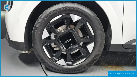 KIA CARNIVAL HEV 9SEATER SIGNATURE