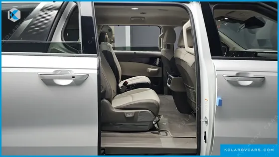 KIA CARNIVAL HEV 9SEATER SIGNATURE