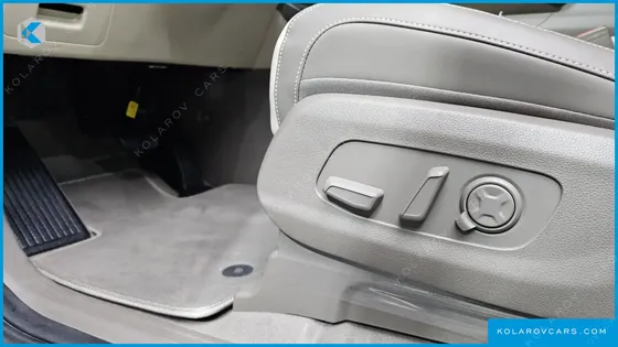 KIA CARNIVAL HEV 9SEATER SIGNATURE