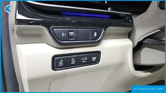 KIA CARNIVAL HEV 9SEATER SIGNATURE
