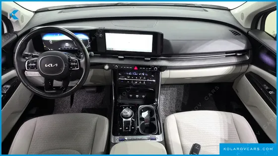 KIA CARNIVAL GASOLINE 7-SEATER SIGNATURE
