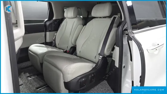 KIA CARNIVAL GASOLINE 7-SEATER SIGNATURE