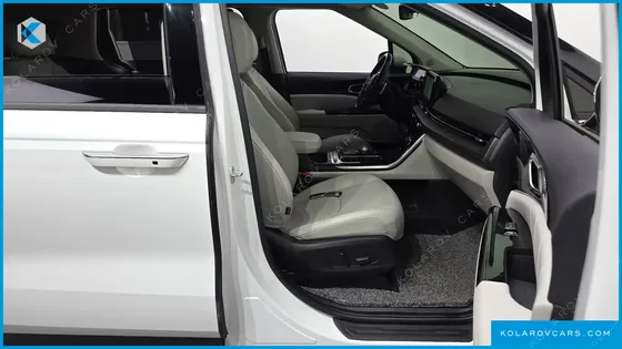 KIA CARNIVAL GASOLINE 7-SEATER SIGNATURE