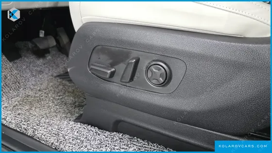 KIA CARNIVAL GASOLINE 7-SEATER SIGNATURE