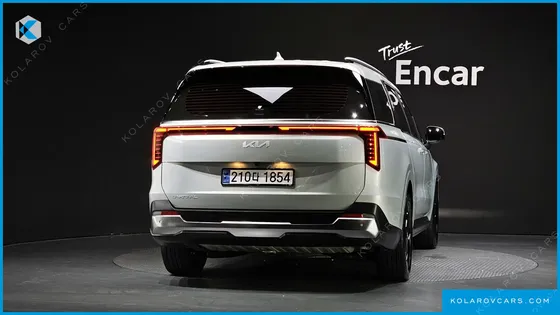 KIA CARNIVAL DIESEL 9-SEATER NOBLESSE