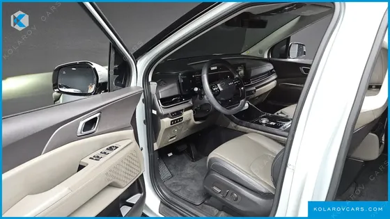 KIA CARNIVAL DIESEL 9-SEATER NOBLESSE
