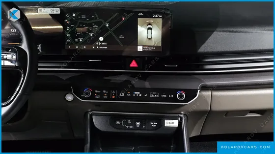 KIA CARNIVAL DIESEL 9-SEATER NOBLESSE