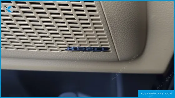 KIA CARNIVAL GASOLINE 9-SEATER SIGNATURE
