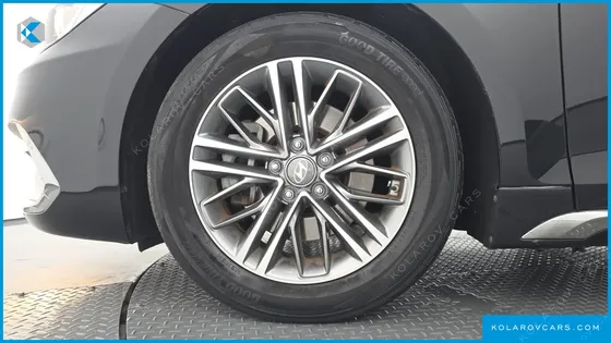 HYUNDAI GRANDEUR 2.4 PREMIUM