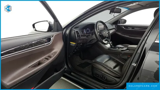 HYUNDAI GRANDEUR 2.4 PREMIUM