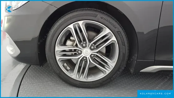 HYUNDAI GRANDEUR 3.0 LPI EXCLUSIVE (RENTAL CAR)