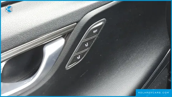 HYUNDAI GRANDEUR 3.0 LPI EXCLUSIVE (RENTAL CAR)