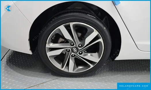 HYUNDAI ELANTRA (AVANTE) 1.6 GDI 10 MILLION LIMITED