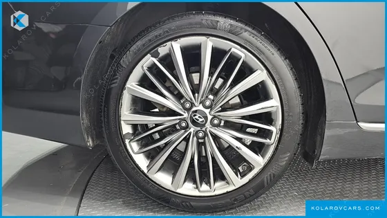 HYUNDAI GRANDEUR 2.4 PREMIUM