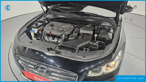 HYUNDAI GRANDEUR 2.4 MODERN BASIC (RENTAL CAR)