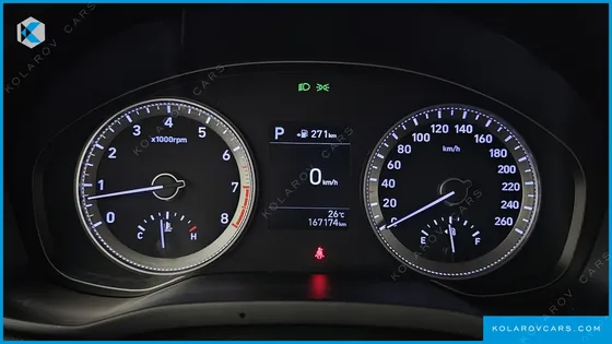 HYUNDAI GRANDEUR 2.4 MODERN BASIC (RENTAL CAR)
